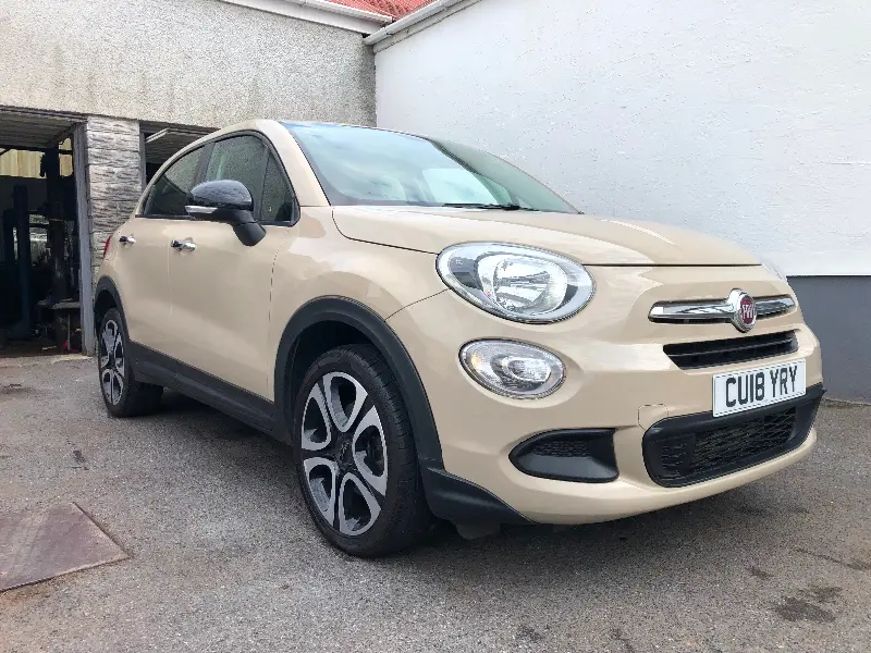 2018 Fiat 500X Pop 1.3 Multijet, 5 Door Hatch, 5 Speed, One Owner, Beige.